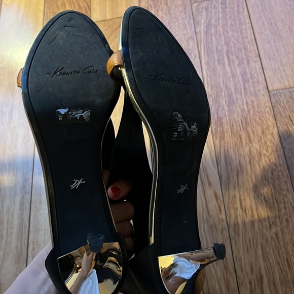 Leather heels - Picture 4 of 7